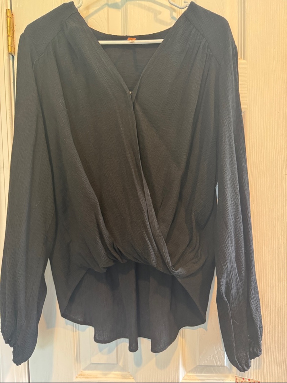 Free People Black Twist-Front Long Sleeve Blouse. New with Tags. Size S/P